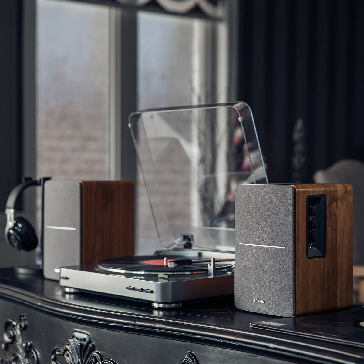 Bookshelf Speakers